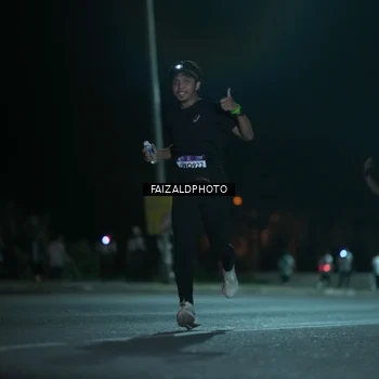 Runner Photo 7875874