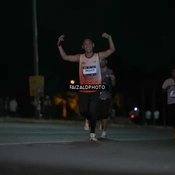 Runner Photo 7875879