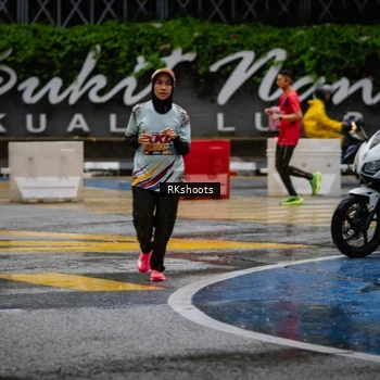 Runner Photo 7875916