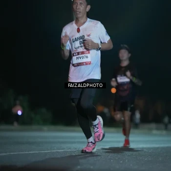 Runner Photo 7875919