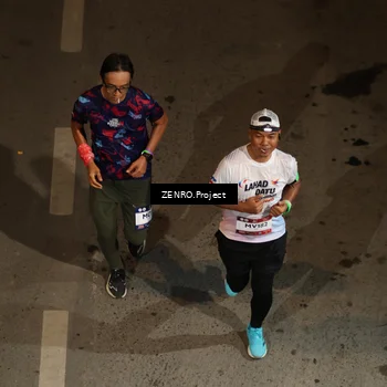Runner Photo 7875926