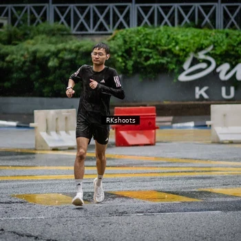 Runner Photo 7875928