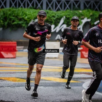 Runner Photo 7875973
