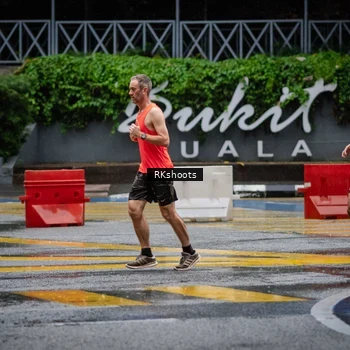 Runner Photo 7875993