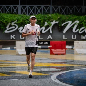 Runner Photo 7876013