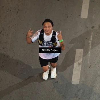 Runner Photo 7876017