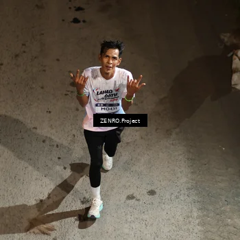 Runner Photo 7876018