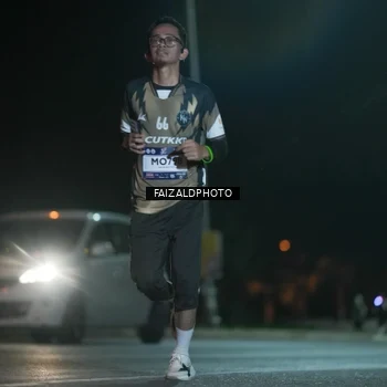 Runner Photo 7876019