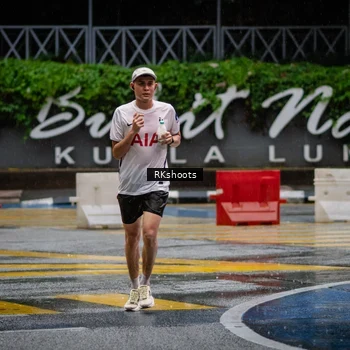 Runner Photo 7876027