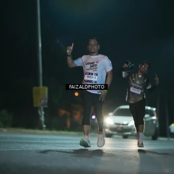 Runner Photo 7876028