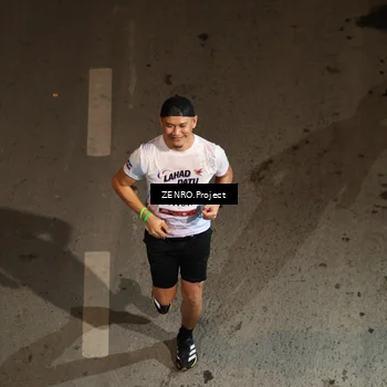 Runner Photo 7876041