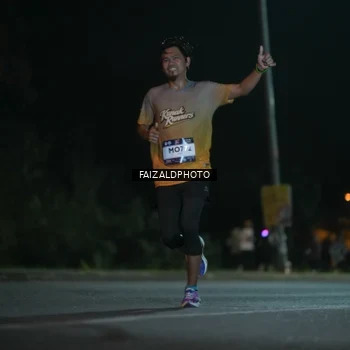 Runner Photo 7876060