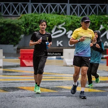 Runner Photo 7876064