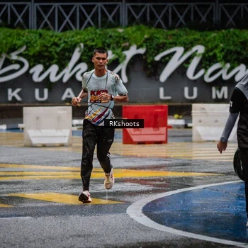 Runner Photo 7876072