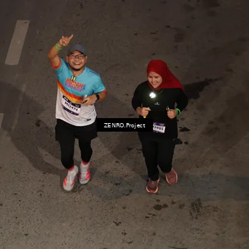 Runner Photo 7876073