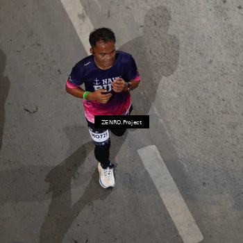 Runner Photo 7876078