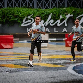 Runner Photo 7876095