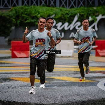 Runner Photo 7876099