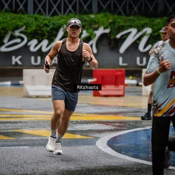 Runner Photo 7876102