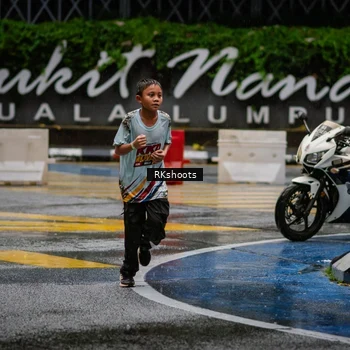 Runner Photo 7876113