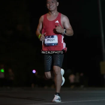 Runner Photo 7876116