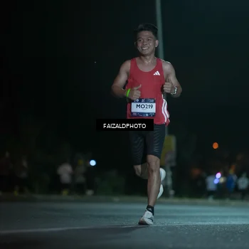 Runner Photo 7876136
