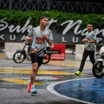 Runner Photo 7876149