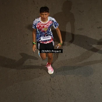 Runner Photo 7876154