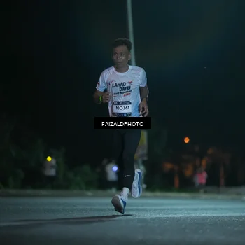 Runner Photo 7876167