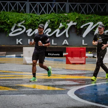 Runner Photo 7876168