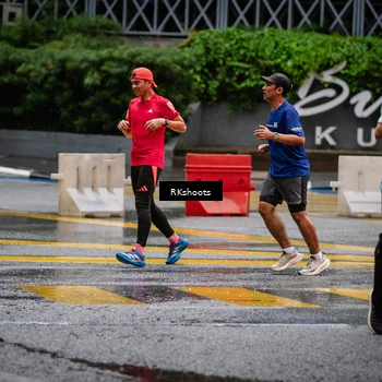Runner Photo 7876176