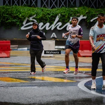 Runner Photo 7876211