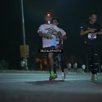 Runner Photo 7876220