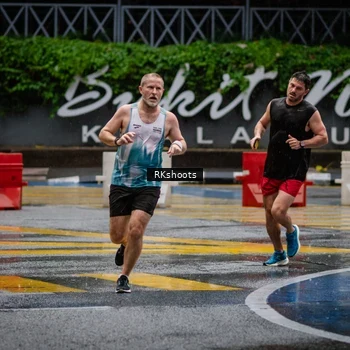 Runner Photo 7876235