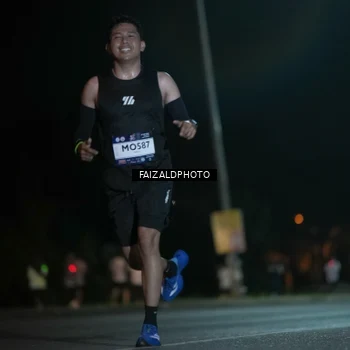 Runner Photo 7876248