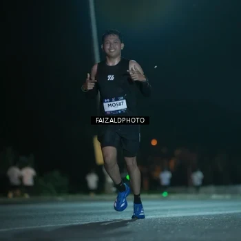 Runner Photo 7876254