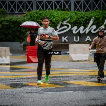 Runner Photo 7876263