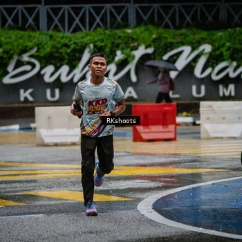 Runner Photo 7876275