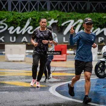 Runner Photo 7876299