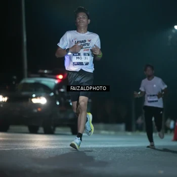 Runner Photo 7876312