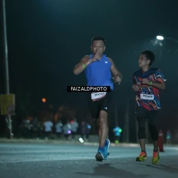 Runner Photo 7876337