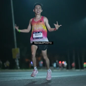 Runner Photo 7876371