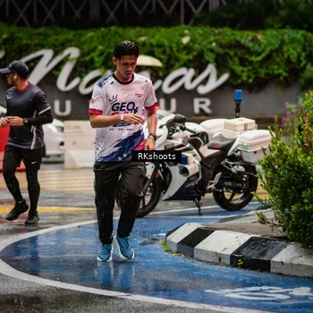 Runner Photo 7876373