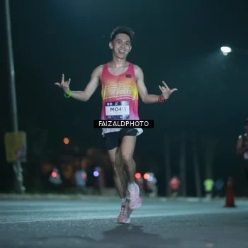 Runner Photo 7876379