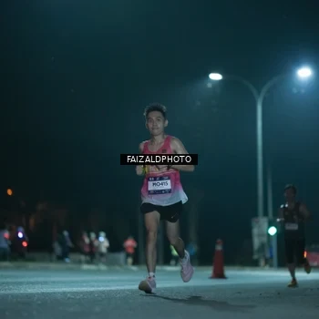 Runner Photo 7876383