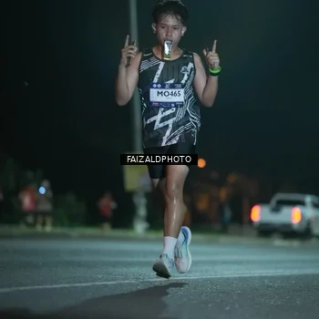 Runner Photo 7876389