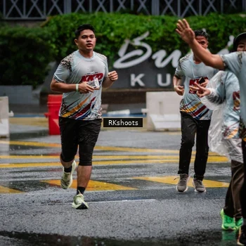 Runner Photo 7876392
