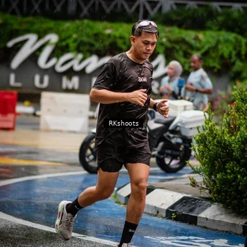Runner Photo 7876410