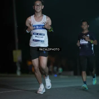 Runner Photo 7876413