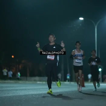 Runner Photo 7876424
